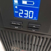 Bộ lưu điện APC Easy UPS True Online SRV1KI-E SRV 1000VA 900W 230V