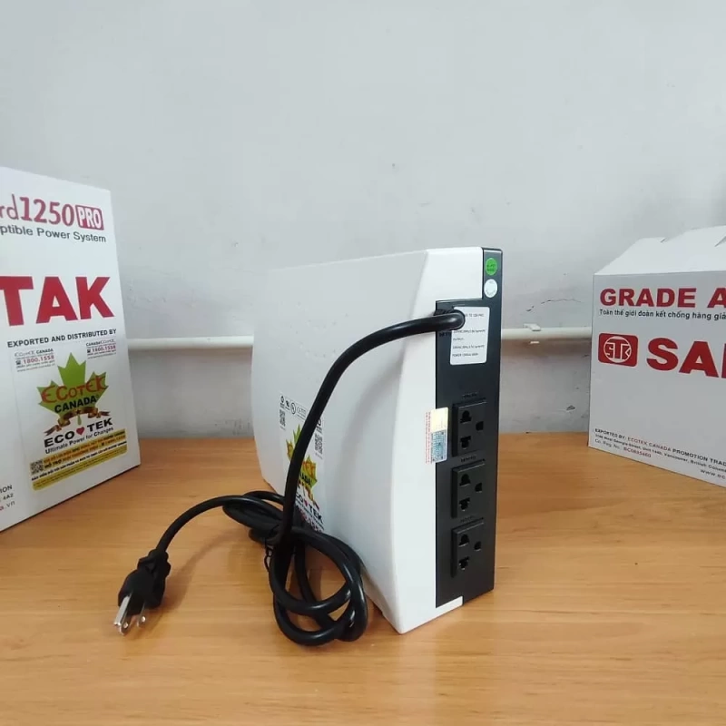 Bộ lưu điện UPS Santak TG 1250 PRO (1250VA/600W)